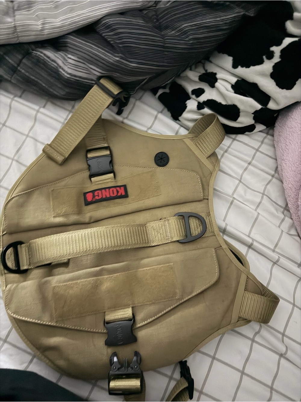 Kong Men's Tactical Messenger Chest Rig - Khaki